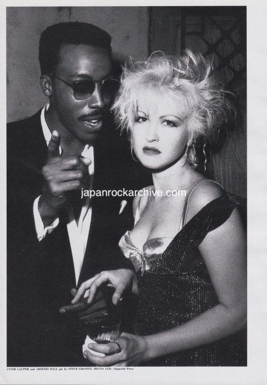 Cyndi Lauper & Arsenio Hall 1989/07 Japanese music press cutting clipping - photo pinup