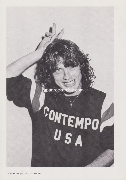 AC/DC 1981/10 Japanese music press cutting clipping - photo pinup - angus young