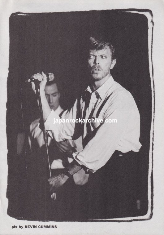 David Bowie with Tin Machine live in London, October 1989 Japanese magazine photo spread, page 2
