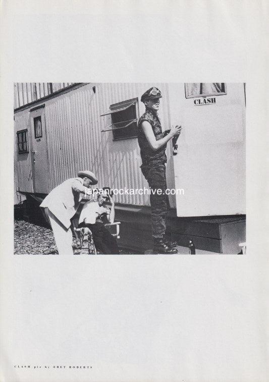 The Clash 1983/06 Japanese music press cutting clipping - photo pinup - haircut