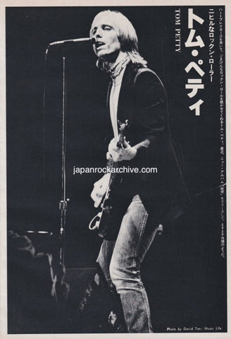 Tom Petty 1980/02 Japanese music press cutting clipping - photo pinup - on stage
