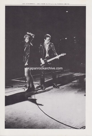 The Slits / The Clash 1981/03 Japanese music press cutting clipping - photo pinup - ari up & joe strummer