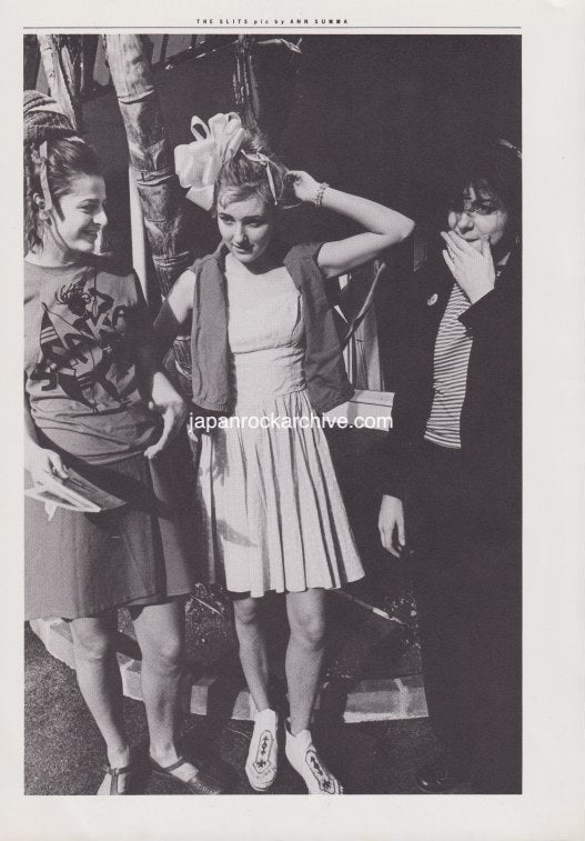 The Slits 1981/03 Japanese music press cutting clipping - photo pinup